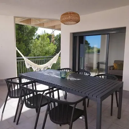 Casa * Calafat
