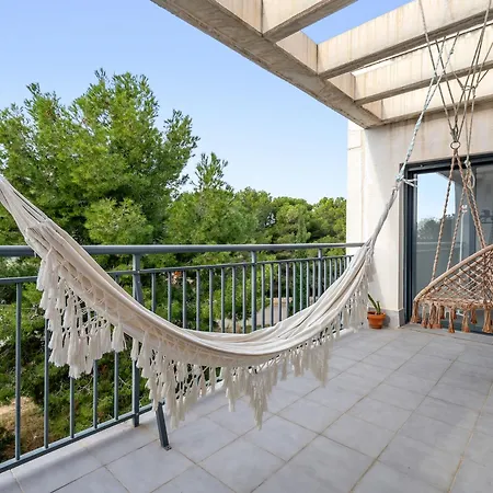 Casa *