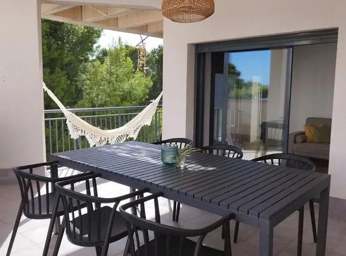 Casa * Calafat